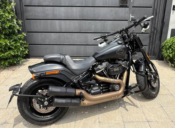 HARLEY-DAVIDSON SOFTAIL FAT BOB 114 